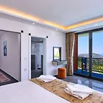 Villa 5 Bedroom Seaview With Private Pool And Jacuzzi *