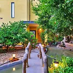 5 Bedroom Seaview With Private Pool And Jacuzzi