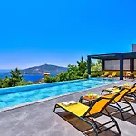 5 Bedroom Seaview With Private Pool And Jacuzzi Villa *