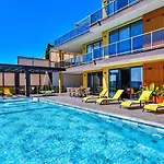 5 Bedroom Seaview With Private Pool And Jacuzzi Kalkan
