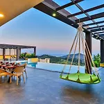 Villa 5 Bedroom Seaview With Private Pool And Jacuzzi *