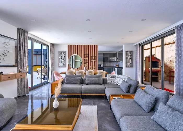 Vila 5 Bedroom Seaview With Private Pool And Jacuzzi Kalkan