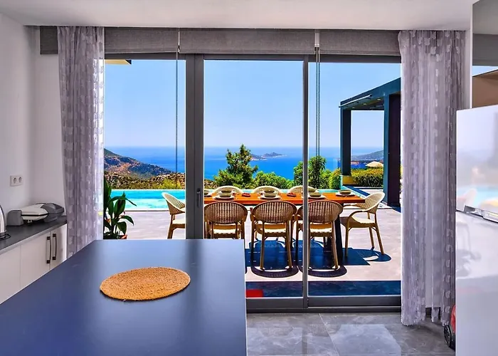 Vila 5 Bedroom Seaview With Private Pool And Jacuzzi Kalkan