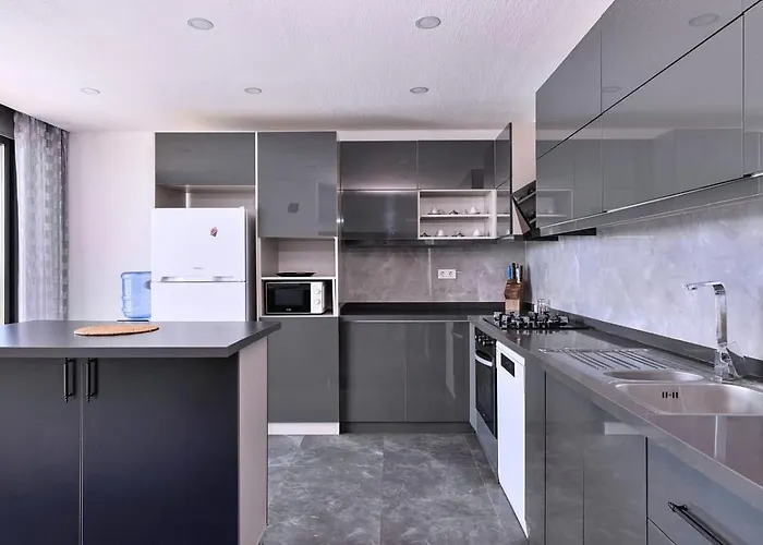 5 Bedroom Seaview With Private Pool And Jacuzzi