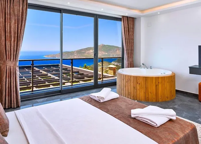 5 Bedroom Seaview With Private Pool And Jacuzzi