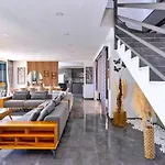 Villa 5 Bedroom Seaview With Private Pool And Jacuzzi *