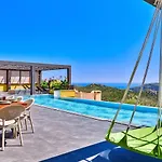 5 Bedroom Seaview With Private Pool And Jacuzzi *