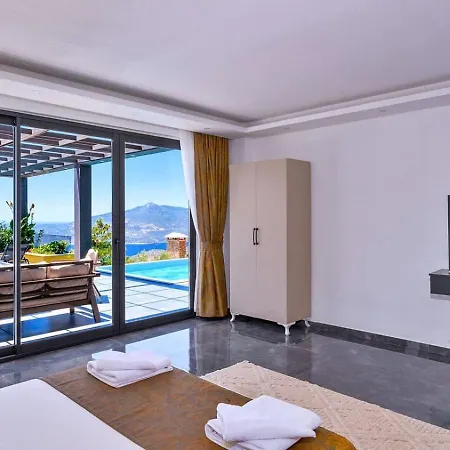 5 Bedroom Seaview With Private Pool And Jacuzzi