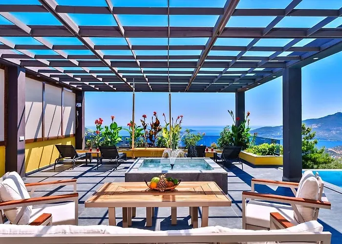 5 Bedroom Seaview With Private Pool And Jacuzzi * קלקן